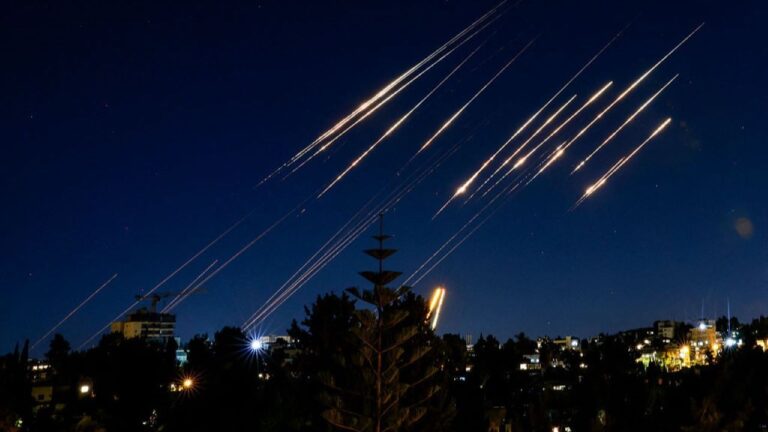 Iran Conflict Disrupts Summer Tourism in Cyprus and Greece