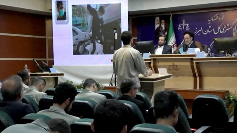 Iran Executes Two Members of Banned Opposition Group Amid Ongoing Tensions