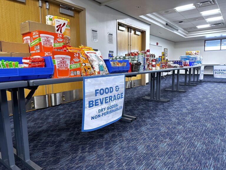 Cleveland Hopkins TSA Food Pantry Closes as Workers Resume Paychecks