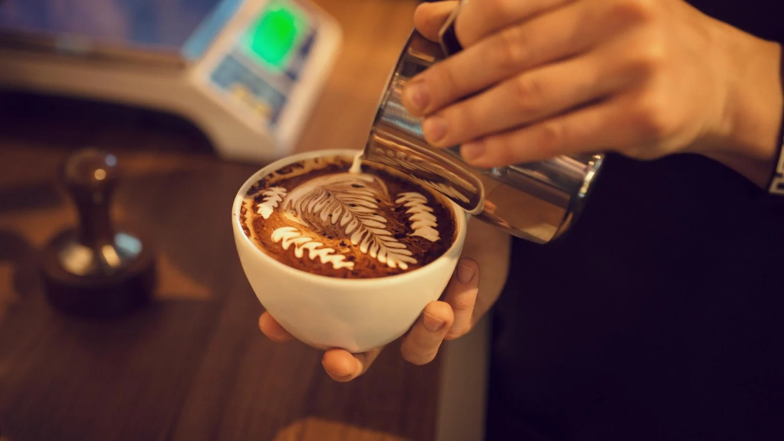 Moderate Coffee Consumption Linked to Lower Stress and Improved Mental Health