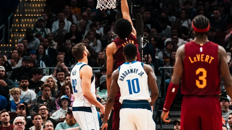 Cavs Secure Dramatic Comeback Victory Over Pelicans