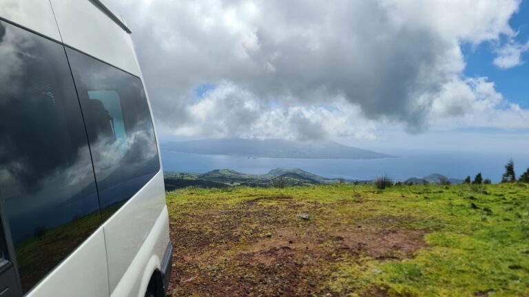 Portugal Grants U.S. Access to Azores Base Under Specific Conditions