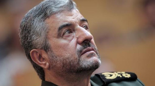 Iran’s Revolutionary Guards Declare Military Vessels a Threat to Ceasefire in Strait of Hormuz