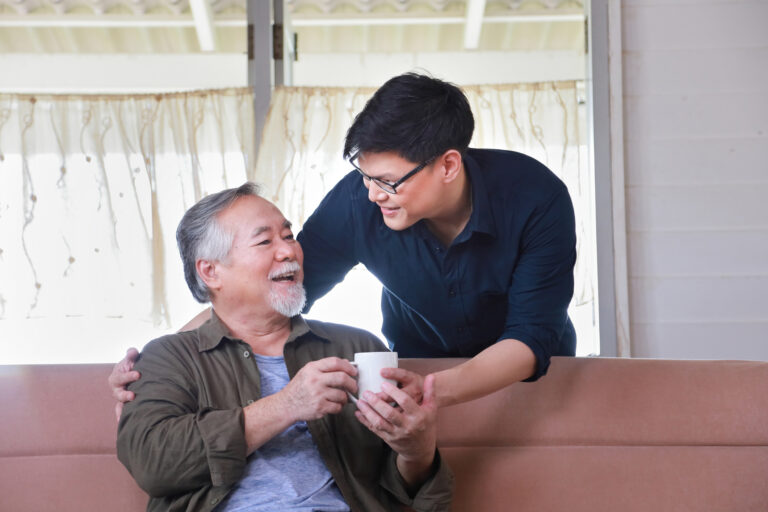 Caring for a Parent with Dementia: Helpful Tips and Strategies