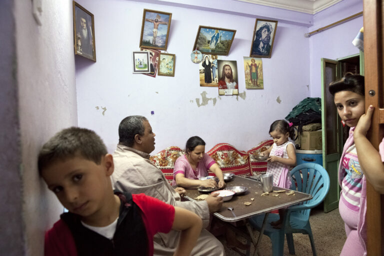 ICE Detains Egyptian Family Days After Court-Ordered Release