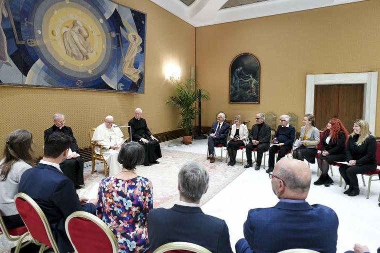 Pope Leo Calls for Renewed Dialogue to Address Iran Conflict in Conversation with Israeli President Herzog