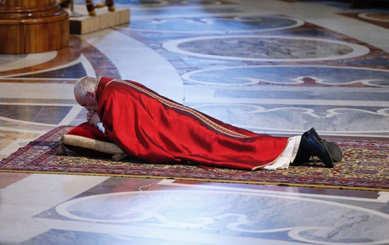 Pope Leo Holds Good Friday Service, Prays for Deported Children and War Orphans