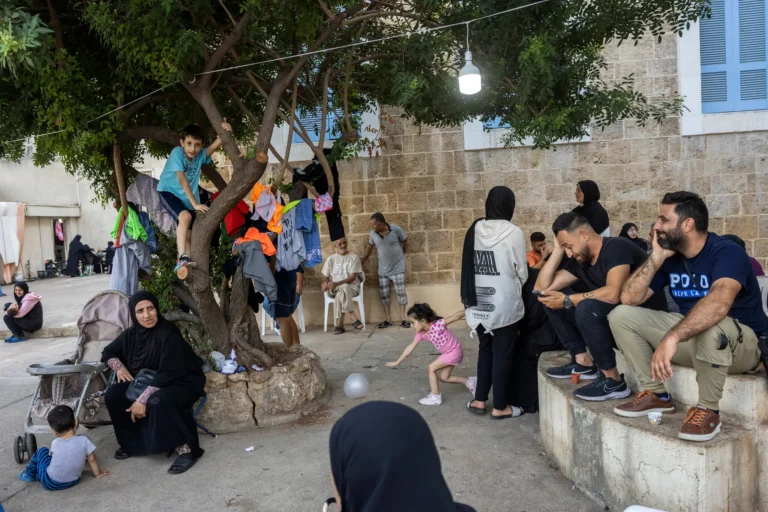 Displaced Lebanese Hesitant to Return Home Amid Uncertain Ceasefire