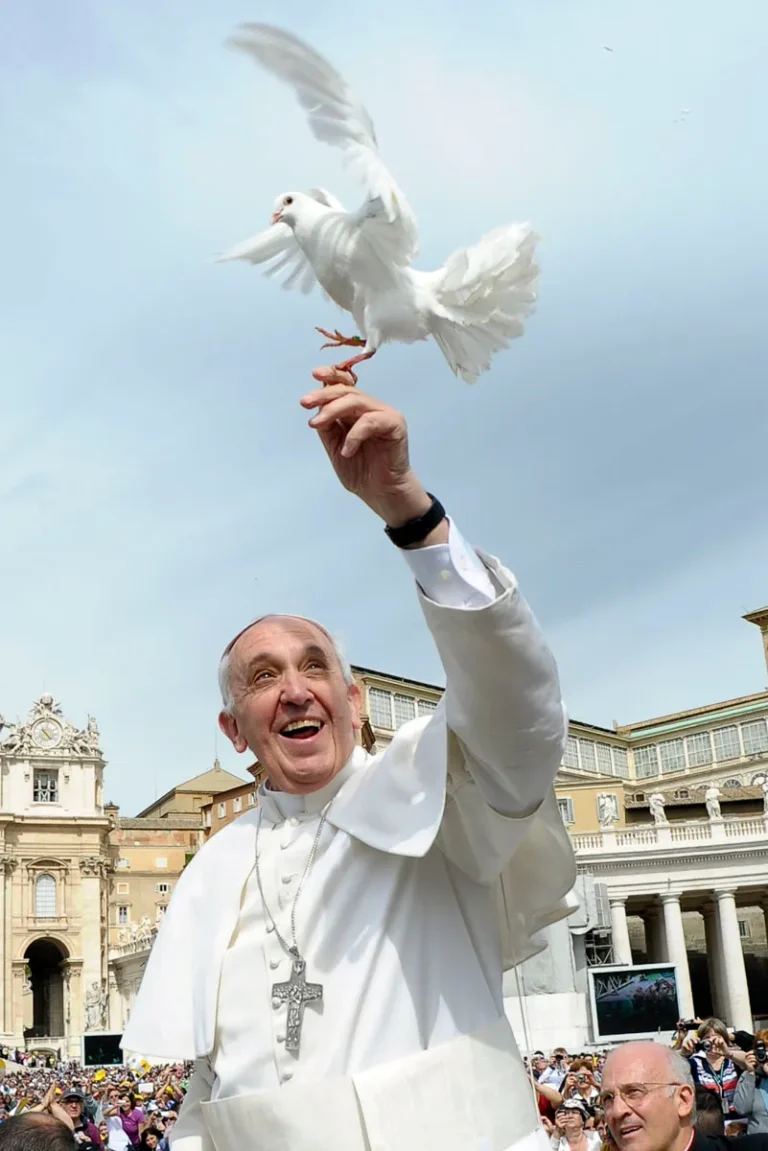 Pope Leo Urges Global Leaders to Foster Peace and Reduce Hostility