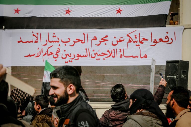 Druze Gunmen and Syrian Government Forces Clash in Suwayda: Key Insights