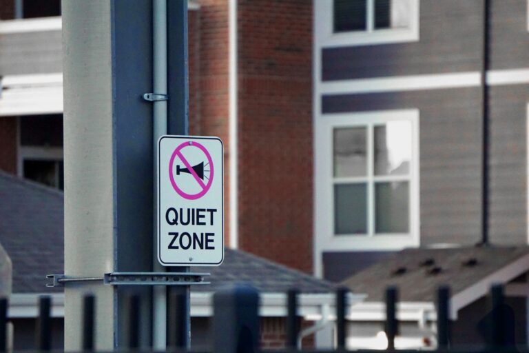 Residents Report Noise Disturbance from Youth in Parma Heights