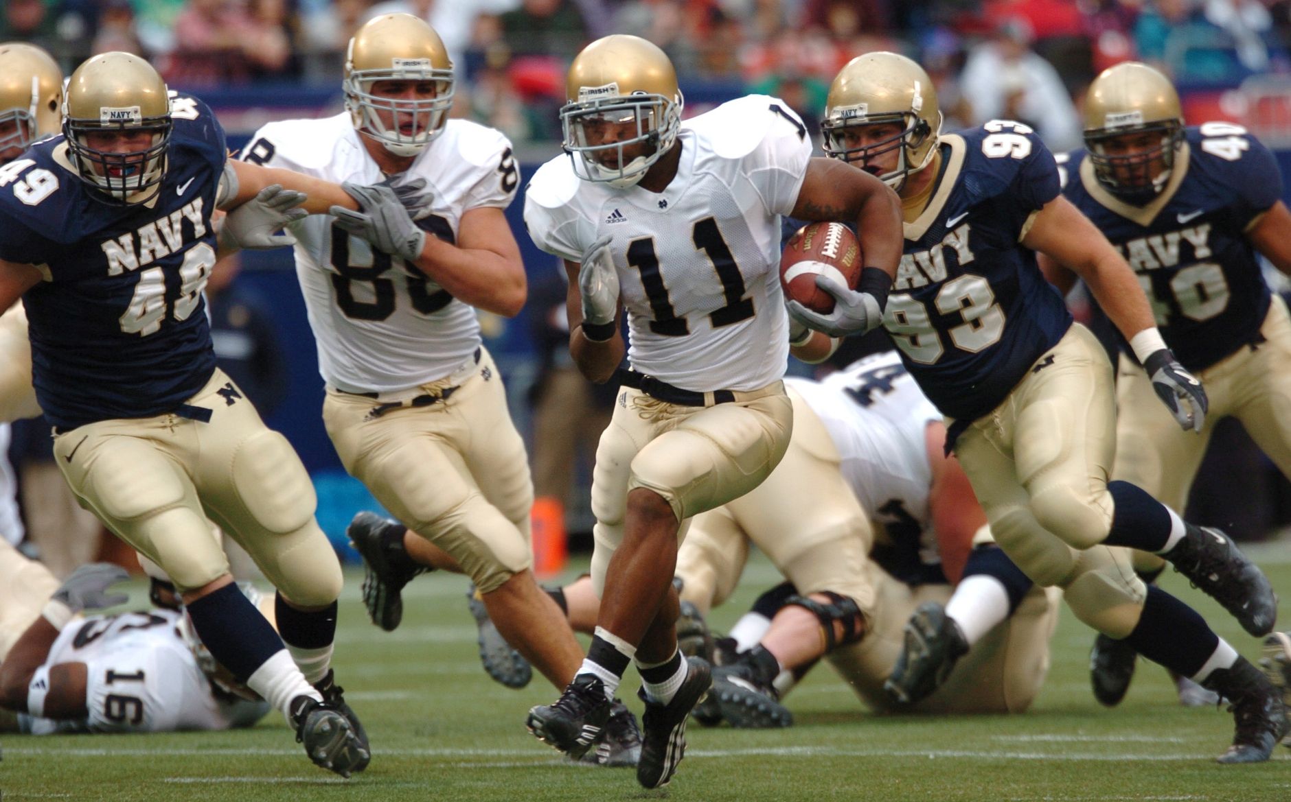 Ex-Browns Rookie Running Back Joins NCAA Transfer Portal, More NFL Players Expected to Follow