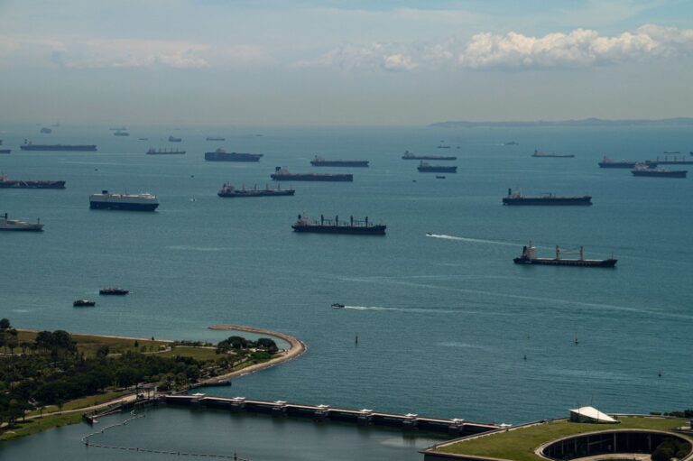 Shipping Traffic Through Strait of Hormuz Sees Minor Increase Amid Ongoing Geopolitical Tensions