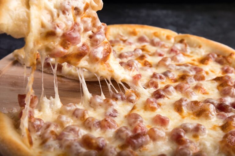 Ranking the Best Thin-Crust Cheese Pizzas from National Chains