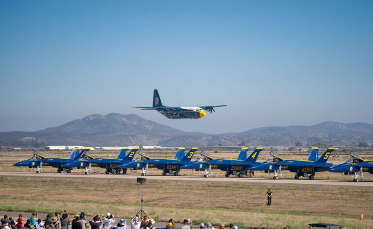 Blue Angels Dazzle Crowds at Opening Day of Cleveland National Air Show