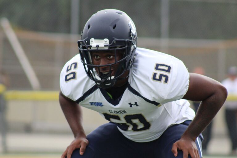 Guardians Pursue Playoff Aspirations Amidst Momentum Challenges
