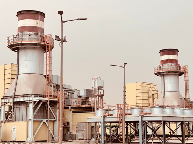 Saudi Arabia’s Oil Production Hits Lowest Level in 36 Years Amid Ongoing Conflict