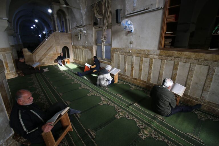 In Syria, a Library of Islamist Texts Sees Light of Day a Decade On