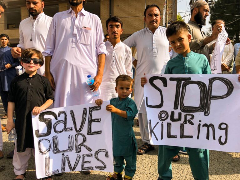 Pakistan PM Calls Houthi Attacks on Mecca a ‘Red Line’ at UN