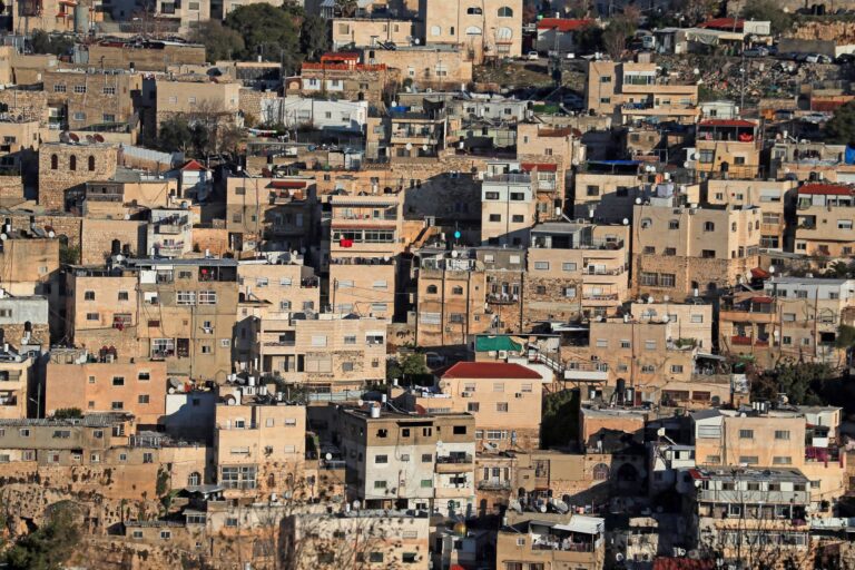 Hezbollah Plans Housing Initiative for Displaced Lebanese Citizens