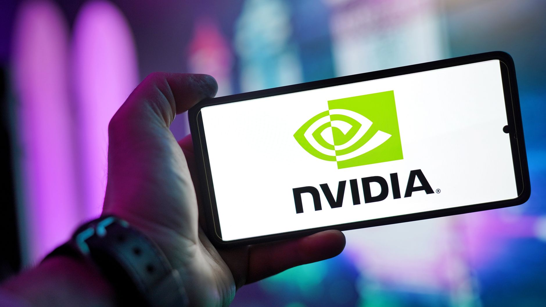 Concerns Mount Over Nvidia’s AI Chip Sales in China and Political Influence
