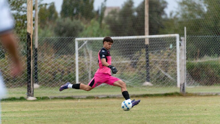 Israel Football Team Wears Black Armbands in Match Against Ireland to Honor Attack Victims
