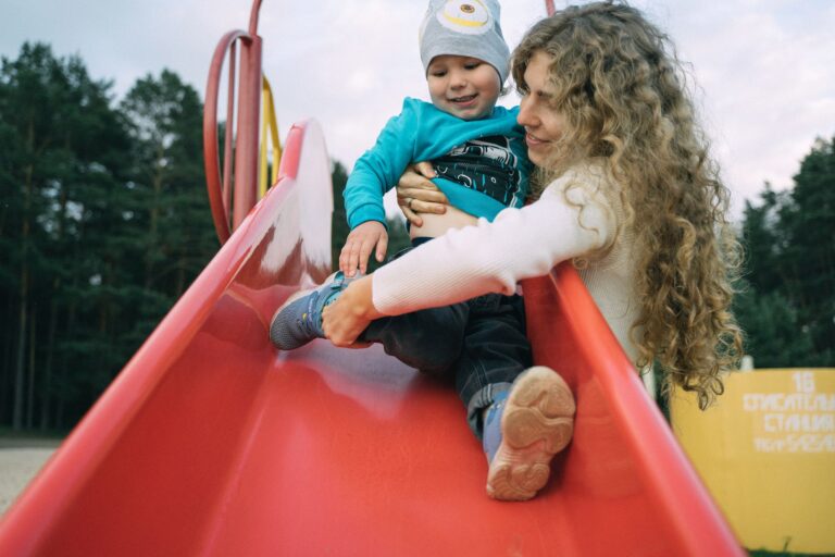 A Mother’s Warning After Tragic Playground Incident Claims Young Life
