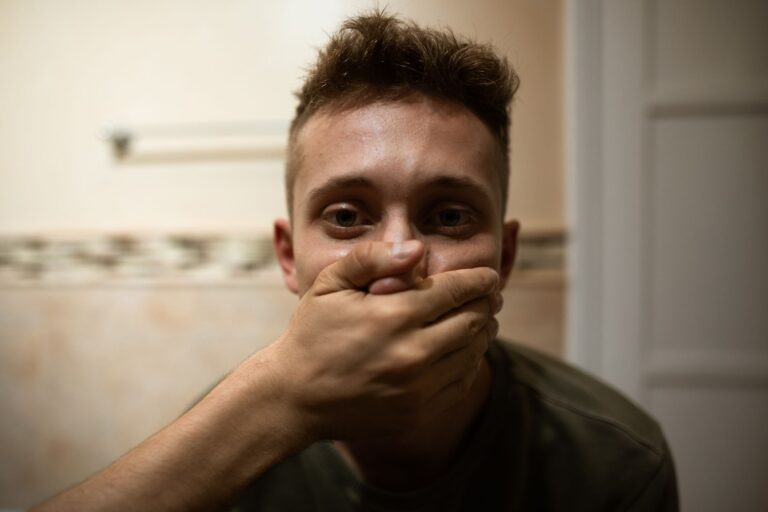 Concerned Friend Warned Teen Not to Hack FBI, Claims He Ignored Advice