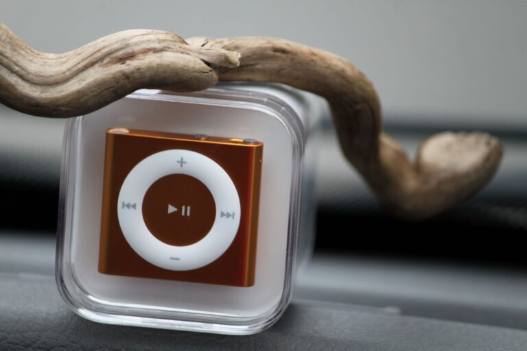 The Timeless Appeal of the iPod: A Look Back at Apple’s Classic Gadget
