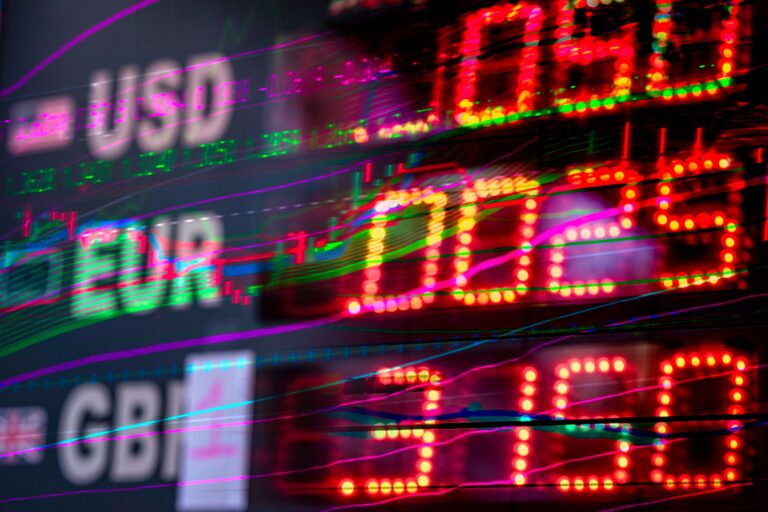IMF Highlights AI Investment as Key to Global Economic Growth Amid Rising Risks