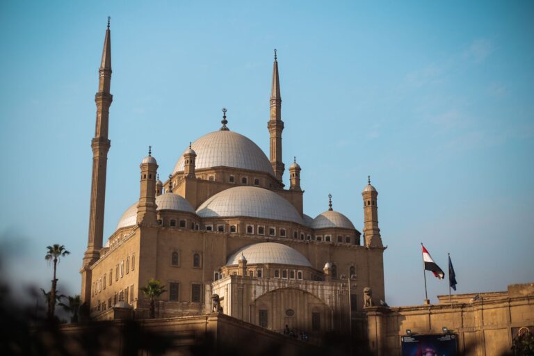 Egypt’s Sisi Seeks Parliamentary Support for Potential Defense of Saudi Arabia