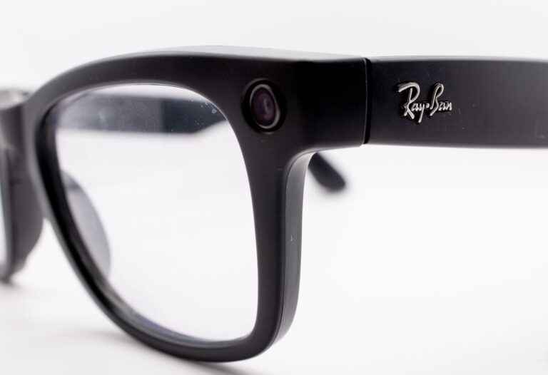 HTC Launches Innovative Smart Glasses with Enhanced Privacy Features