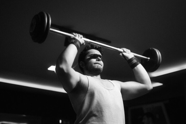 Former Weightlifter Achieves Remarkable 80-Pound Weight Loss Through Innovative Procedure
